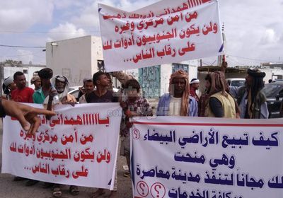 غضب في الخضراء من فساد الإخواني الهمداني