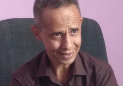 مدير بريد لحج يتهم "المالية" بتعطيل أعمال المكتب