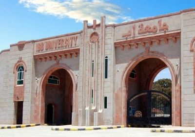 وسط اتهامات لمسئولين بالجامعة..معدات ومستلزمات طبية تختفي من كلية الطب بإب