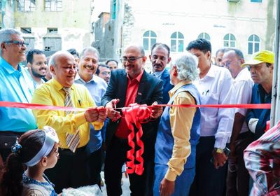 برعاية الانتقالي.. معرض تشكيلي يحكي قصة كفاح شعب الجنوب (صور)