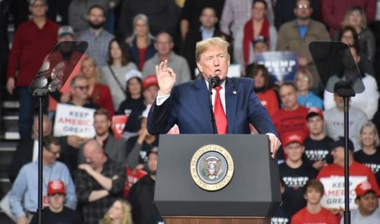 الديمقراطيون يهاجمون ترامب.. والأخير يرد