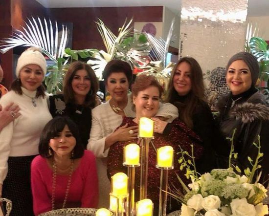 بصحبة نجمات الفن.. نرمين الفقي تحتفل بعيد ميلاد دلال عبدالعزيز