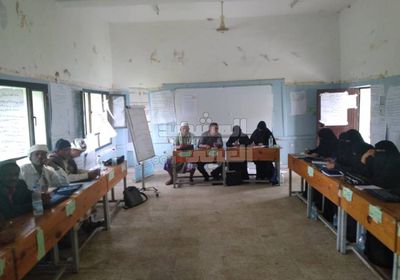 بمشاركة 30 متدرباً..اختتام الدورة التدريبية لمجالس الآباء والأمهات بمدارس خنفر