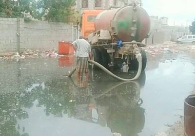 ضخ المياه لدار سعد بعد إصلاح أنبوب الصرف الصحي