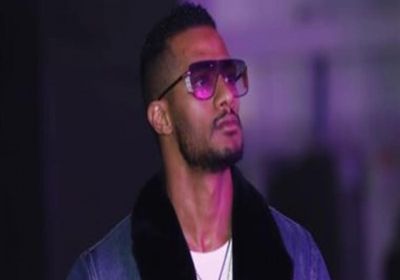 بالفيديو.. محمد رمضان يستعرض سيارته الجديدة