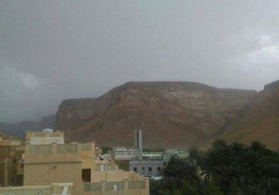 توقعات بأمطار على حضرموت وسقطرى الليلة