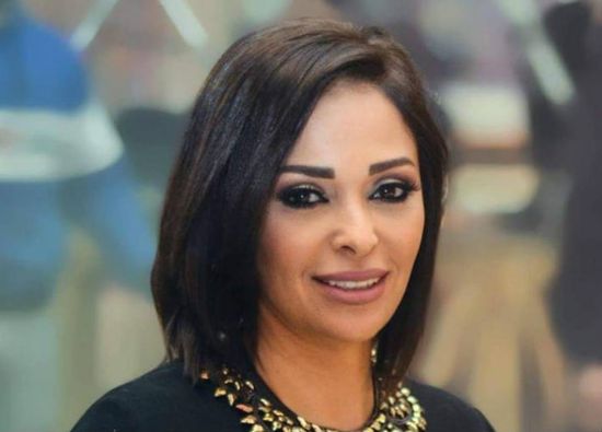 "حمد الله على سلامتك".. داليا البحيري تنشر صورها بصحبة والدها ونجلتها