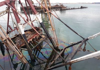 حقيقة تسرب وقود جراء غرق قارب بالتواهي