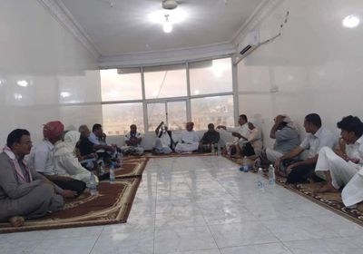 قبائل حضرموت تدرس الرد على اعتداءات "مليشيا الأحمر" بحق آل حريز