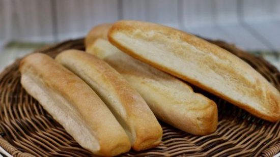 زيادة 50% أو الإغلاق.. أفران عدن ترفض تسعيرة الروتي