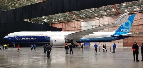 طائرة 777 إكس تنهي أول رحلة لها بنجاح