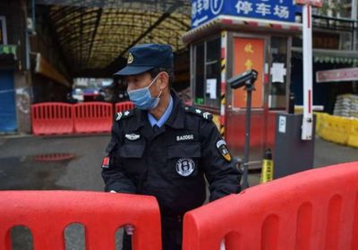 عاجل.. مدينة صينية تمنع دخول الأشخاص والسيارات إليها