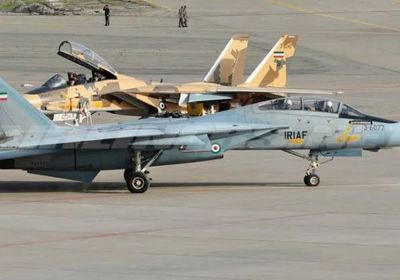 خلل فني بطائرة عسكرية إيرانية يوقف الحركة في مطار "مهر آباد"