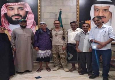 "المعلمين الجنوبيين" تسلم مطالبها لقيادة التحالف بعدن