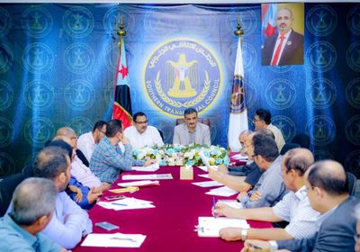 "أمانة الانتقالي" تناقش أزمة نقص السلع الضرورية