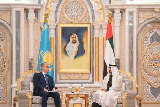 الشيخ محمد بن زايد ورئيس كازاخستان يوقعان مذكرات تفاهم بين البلدين
