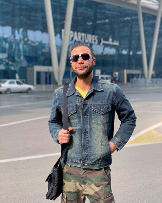 محمد إمام يسافر دبي لحضور العرض الخاص لفيلم "لص بغداد"
