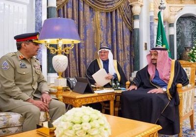 السعودية وباكستان تبحثان التعاون العسكري