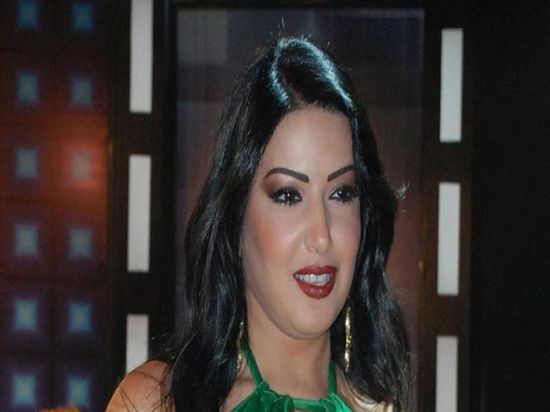 سمية الخشاب تطرح برومو كليبها الجديد "عربية أنا"