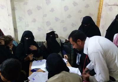 كير: مساعدات نقدية لـ 500 أسرة نازحة في الضالع