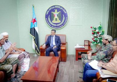 مناقشة آخر مستجدات الأوضاع الأمنية والعسكرية في مديرية لودر