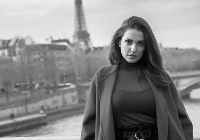 من أمام برج إيفل.. درة تنشر صور أحدث جلسة تصوير