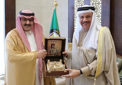 آل جابر يشيد بالدور الإيجابي لأمين عام مجلس التعاون الخليجي باليمن