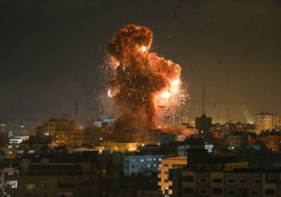 طيران الاحتلال الإسرائيلي يستهدف عدة مواقع في قطاع غزة