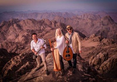 فرقة "كايرو ستيبس" تختار جبل سانت كاترين لتصوير أحدث كليباتها الغنائية