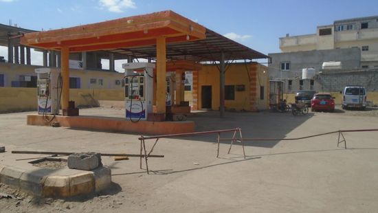 قلق في لحج من استمرار أزمة الوقود