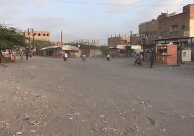 مليشيا الحوثي تفتح النار على أهالي حيس