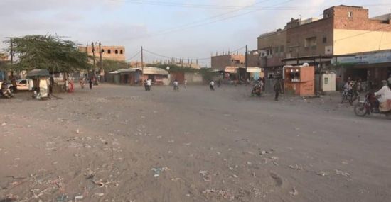 مليشيا الحوثي تفتح النار على أهالي حيس