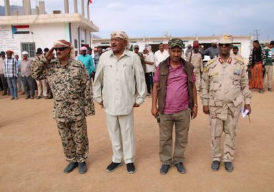 رئيس انتقالي سقطرى يتفقد قوات الحزام الأمني بالمحافظة