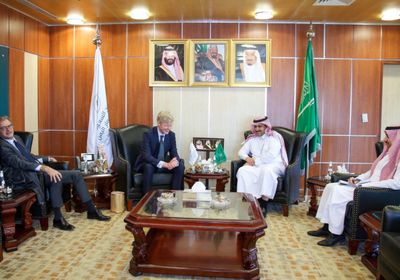 سفير السعودية لدى اليمن يستقبل نظيره الفرنسي