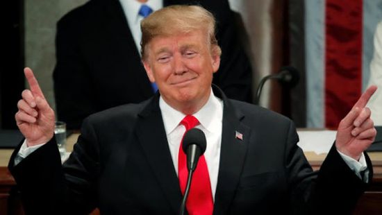 الرئيس الأمريكي يطمئن حشوده بالنصر على الديمقراطيين الاشتراكيين