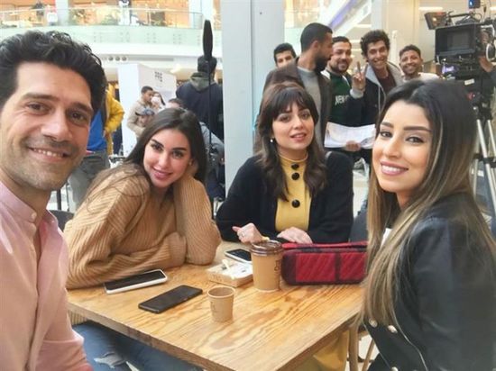 أيتن عامر بصحبة هبة مجدي وياسمين صبري في كواليس "فرصة ثانية"