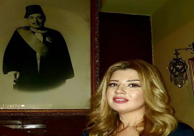 رانيا فريد شوقي تنشر صورها مع والدها وتشكر هؤلاء