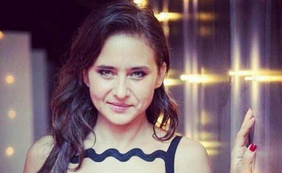 5 فبراير.. نيللي كريم تبدأ تصوير "النصابين"