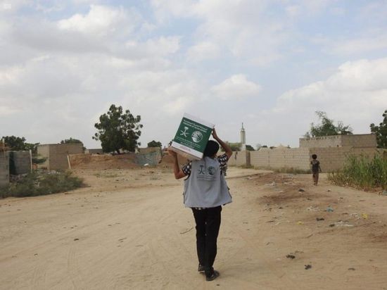مساعدات سعودية لـ 37 قرية محاذية لصعدة
