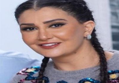 غادة عبد الرازق بائعة في مسلسلها الجديد "سلطانة المعز"