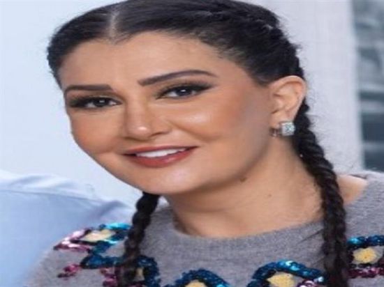 غادة عبد الرازق بائعة في مسلسلها الجديد "سلطانة المعز"