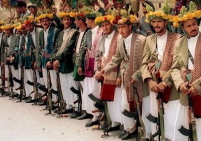 مليشيا الحوثي تُنظم عرسا جماعيا وتشترط على المستفيدين القتال معها