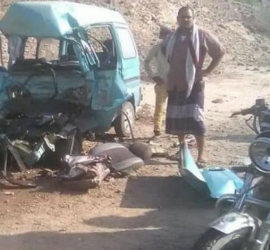 مصرع وإصابة شخصين في حادث مروري بمسيمير لحج