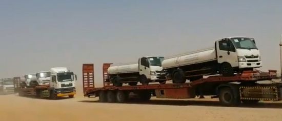 "البرنامج السعودي" يوفر 16 صهريجا لنقل المياه بالمهرة