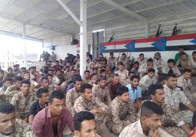 "انتقالي ردفان" يوعي جنود "اللواء الخامس" بضوابط السلوك