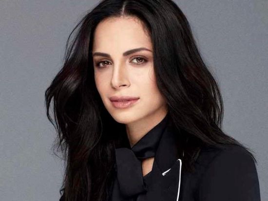 الدخول بالملابس الرسمية.. تفاصيل حفل آمال ماهر المقبل 