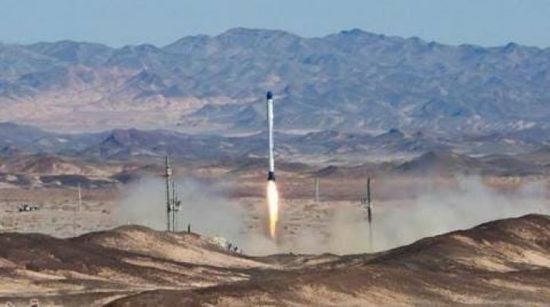 إيران تطلق قمرا صناعيا لتطوير صواريخها الباليستية