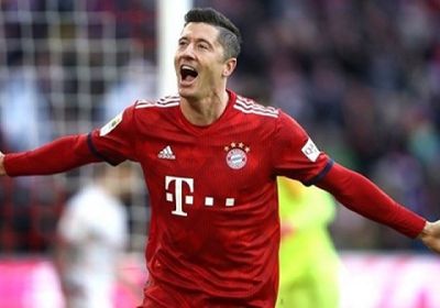 ليفاندوفسكي يتوج بجائزة أفضل لاعب كرة قدم بولندي للمرة الثامنة