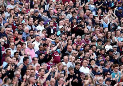 الشرطة البريطانية تعتقل اثنين من مشجعي وست هام