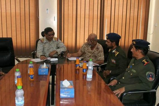 مناقشة الاستعدادات النهائية لاستقبال دفعة جديدة بكلية الشرطة بحضرموت